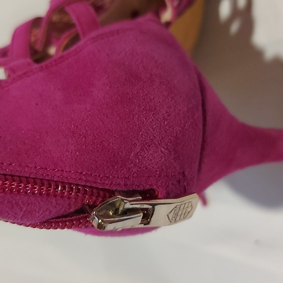 💜VINCE CAMUTO GLADIATOR HEELS NWT! - Picture 6 of 7